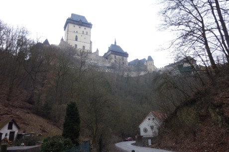 Velká věž,malá věž s Mariánskou kaplí a studniční věž