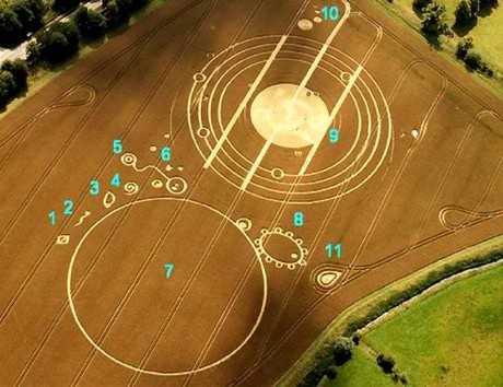 studio-crop-circle410