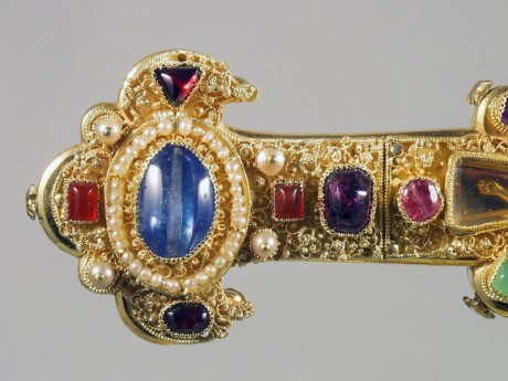 Závišův kříž 1