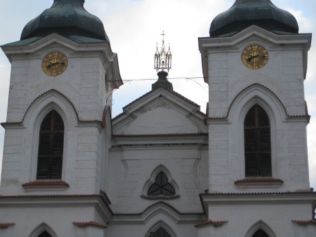 Želiv madona nad vchodem