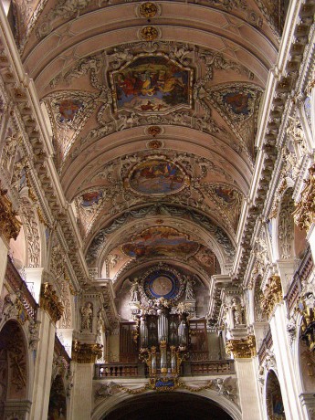 Broumov,_klášter,_kostel 01